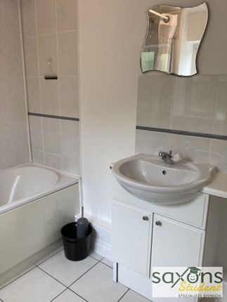 Town house to rent in Hatcher Crescent, Colchester