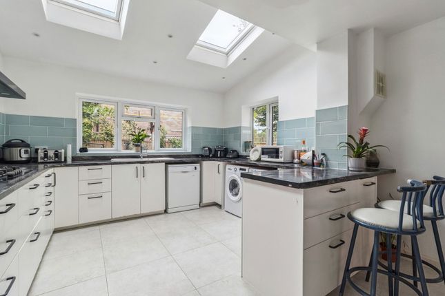 44, Birchmead Avenue, Pinner photo 2
