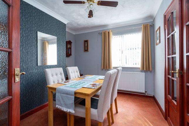 11, Witham Drive, Lincoln photo 3