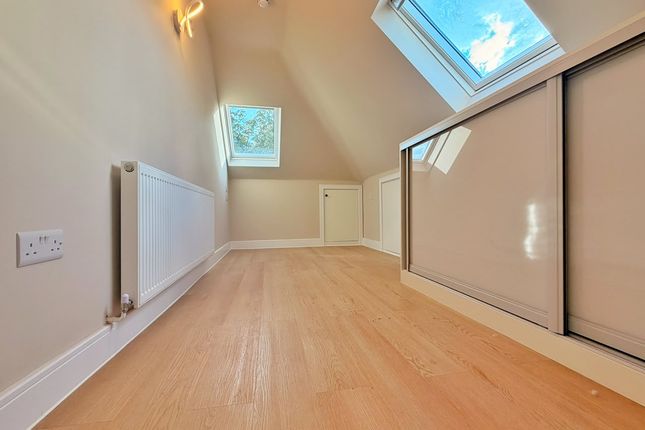 364, Whitton Avenue East, Greenford photo 5