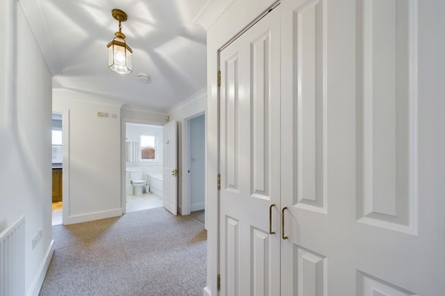 Flat for sale in Clare Gardens, Hitchin