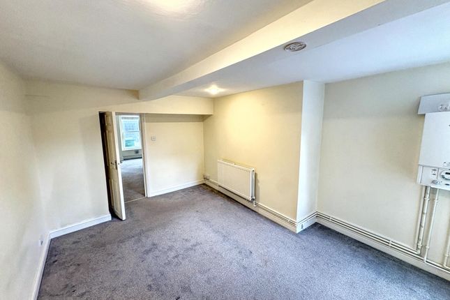 6 Ground Floor Flat, Silver Street, Tetbury photo 3