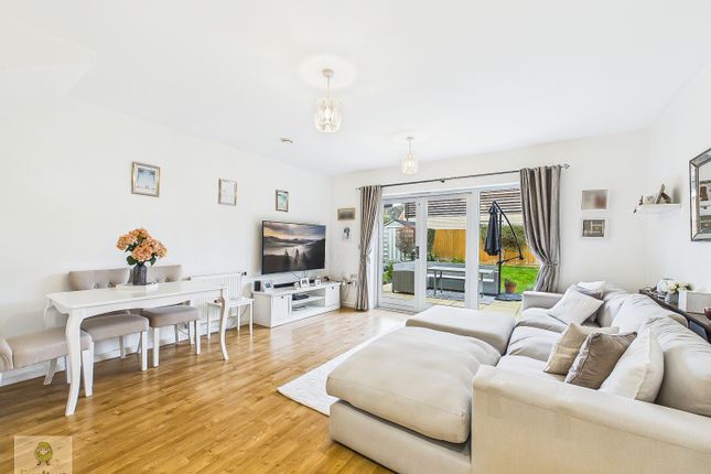 4, Westgate, Chatham photo 2