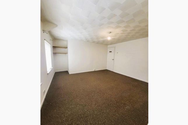 Flat Above, 62, Brecon Road, Merthyr Tydfil photo 5