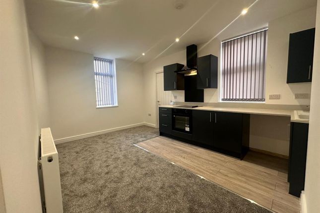 63, Queensberry Road, Burnley photo 2