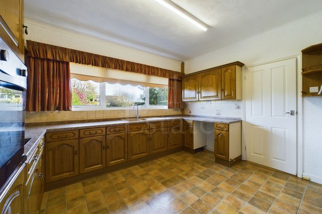 Bungalow for sale in Hernes Nest, Bewdley