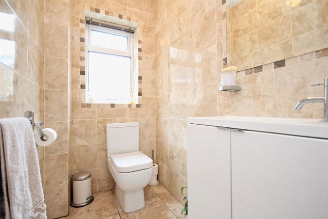 68b, Mill Rise, North Ferriby photo 5