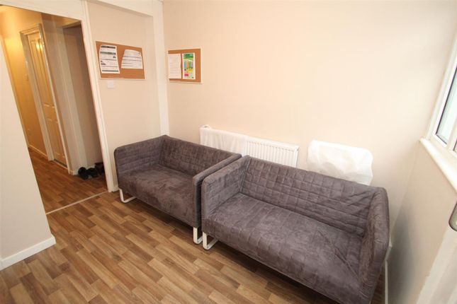 Room 4, 269 St. Agnells Lane, Hemel Hempstead photo 5