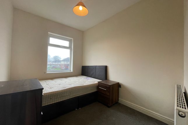 Thumbnail Room to rent in Carr House Road, Belle Vue, Doncaster