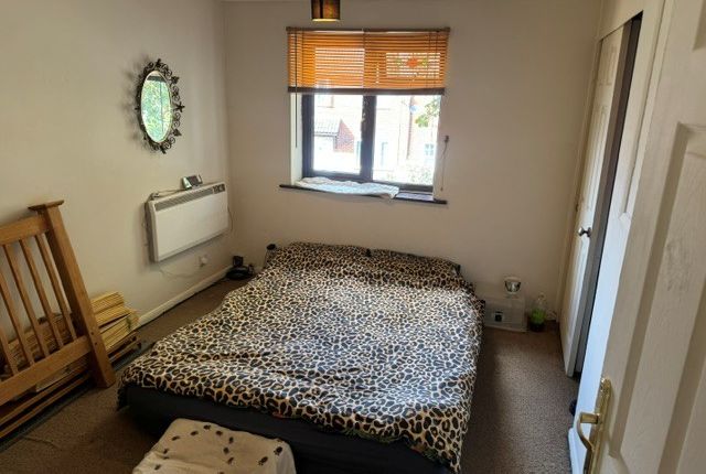 6 Godwin Road, Wisbech photo 5