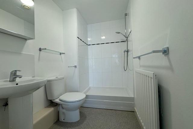 Thumbnail Flat to rent in Vaughan Williams Way, Swindon