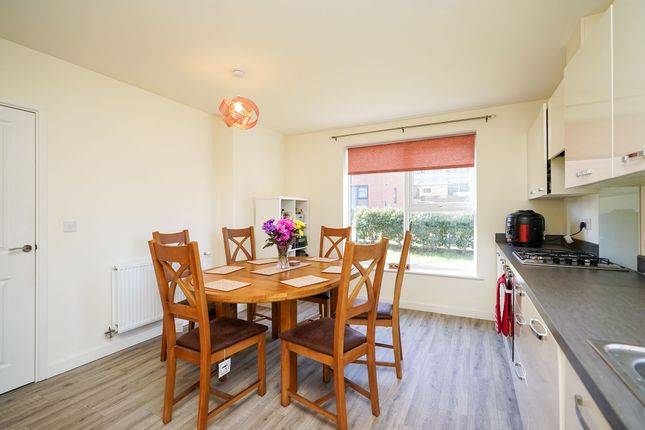 84 Stonecliffe Road, Sheffield photo 3