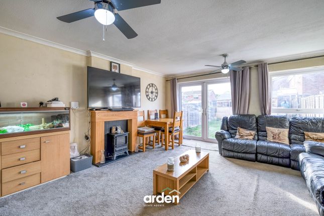 24 Charnwood Close, Birmingham photo 3