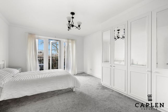 Flat 11, Lord Bushes Court, 700 High Road, Buckhurst Hill photo 4