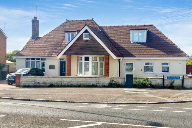 84, Bristol Road, Gloucester photo 2