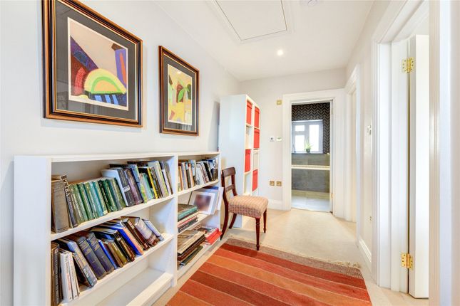 Terraced house for sale in Albert Bridge Road, London