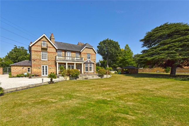 Thumbnail Detached house to rent in St. Marys Road, Middlegreen, South Bucks