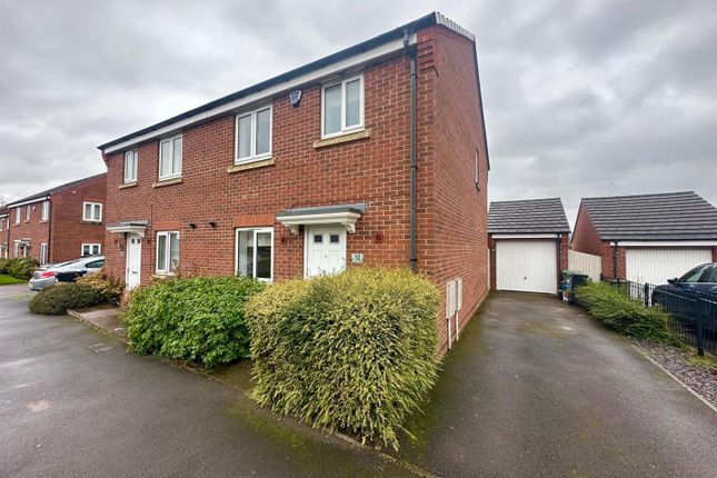 3-bed house on 12, Chandler Drive, Kingswinford, £1,350/mo