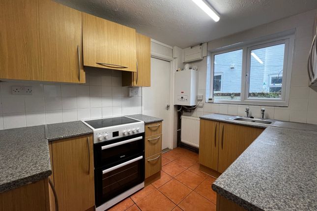 9 Granville Road, Felixstowe photo 3