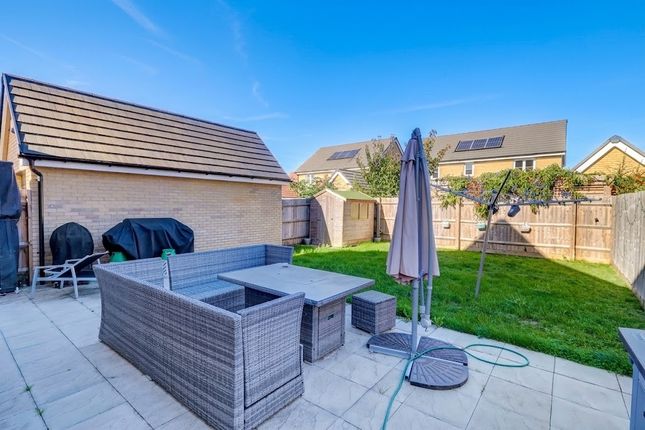 2, Furrow Drive, Princes Risborough photo 4