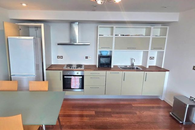 Apartment 1405 - Beetham Tower, 111 Old Hall Street, Liverpool photo 3