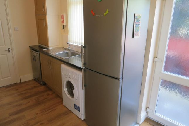 11a, Barnsfold Avenue, Manchester photo 4
