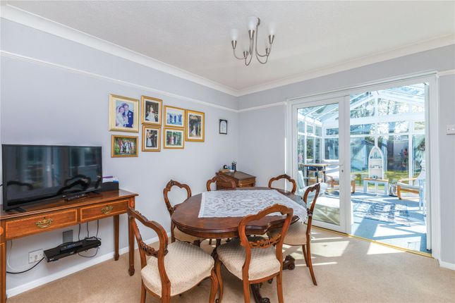 73, Horseshoe Bend, Hindhead photo 4