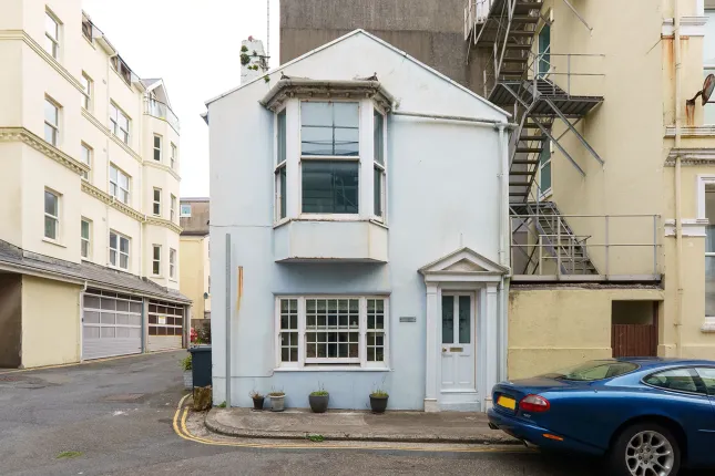 2-bed house on Lawn Cottage, Esplanade Lane, Douglas, £215,000