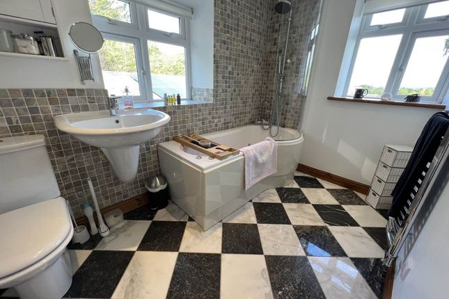 Bedroom Three En Suite