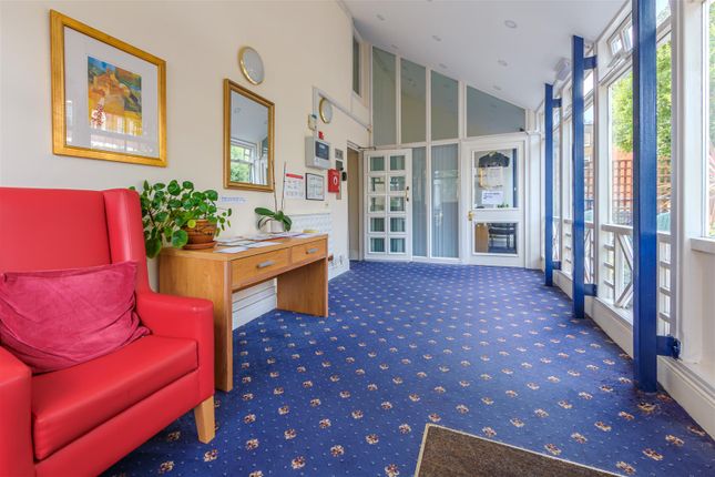 5 Fitzwarren House, 12B, Hornsey Lane, Highgate photo 3