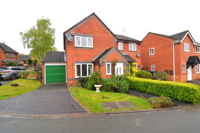 Thumbnail Semi-detached house to rent in Somerset Close, Country Drive, Tamworth