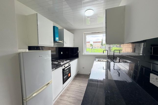 Easterhouse, Glasgow photo 5