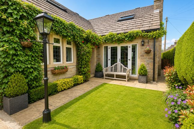 4, Brook Lane, Bradford photo 2