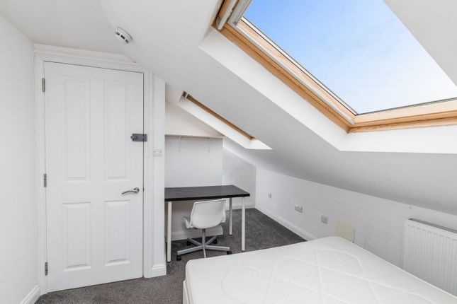 Room 7, 9, York Grove, Brighton photo 3