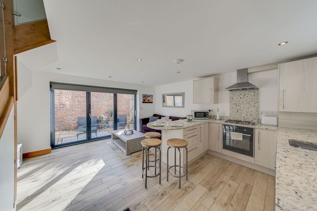 6 Elizabeth Street, Congleton photo 2