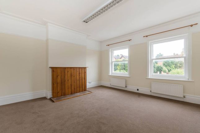 Thumbnail Maisonette to rent in Epsom Road, Guildford