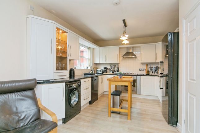 7A,, Rivieres Avenue, Conwy photo 4