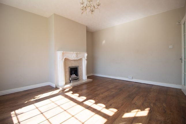 3, Southdale Drive, Nottingham photo 3