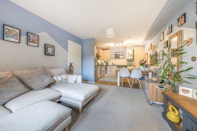 FLAT 4, VALLEY VIEW, HEBDEN BRIDGE photo 3