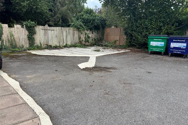 Parking Space 8, Banbury Road, Oxfordshire photo 2