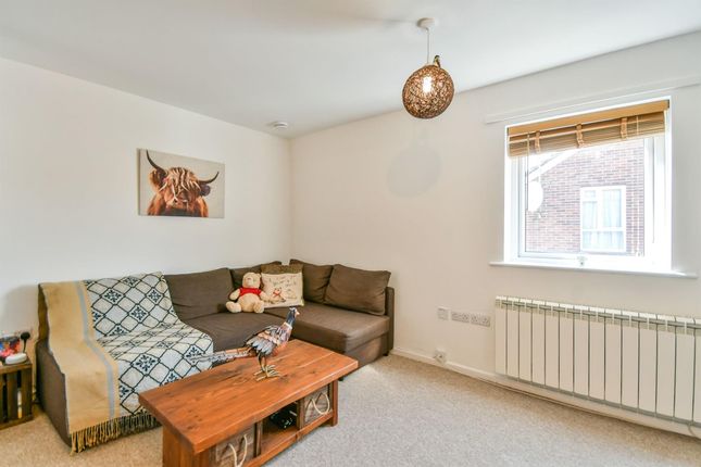 Thumbnail Flat to rent in Southbroom Road, Devizes