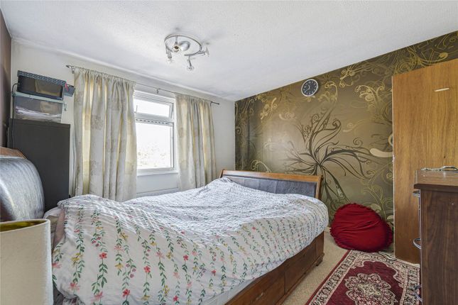 12, Bennett Close, Kent photo 4