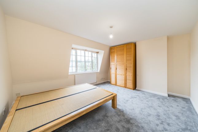 24a Herga Court, Sudbury Hill, Harrow photo 4