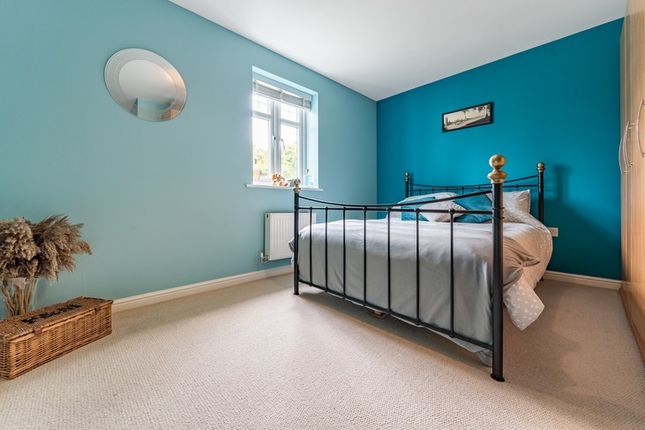 Flat for sale in Sidney Court, Guildford, Surrey