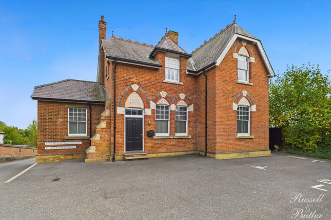 Cam02127G0-Pr0349-Still002