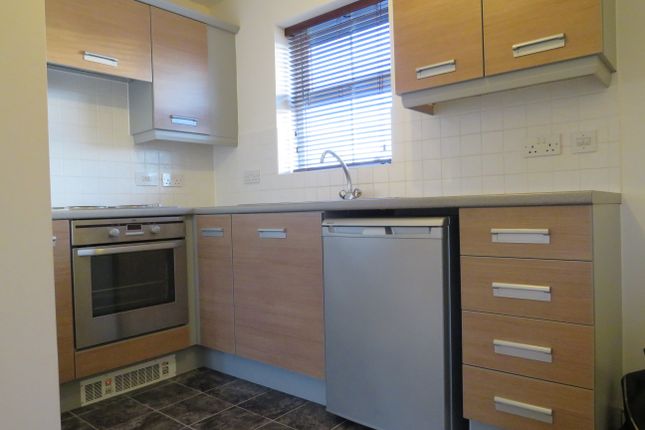 14, CORBY photo 2