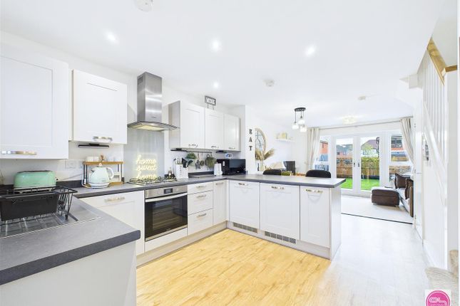 66, Thorneywood Road, Drakelow photo 3