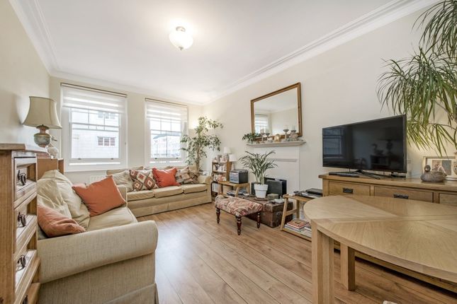 4 Walton House,, Longford Street, London photo 2