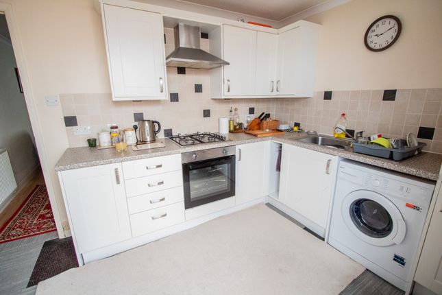 36 Chestnut Way, Honiton photo 3
