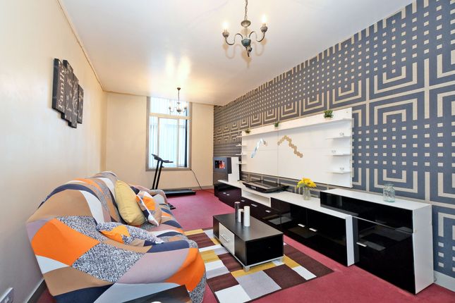 Flat 1, 32-40, Market Street, Aberdeen photo 2